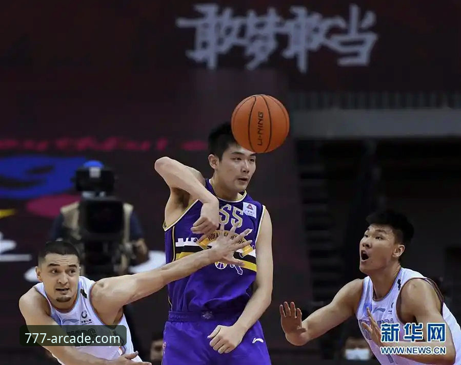 山西vs青岛横扫晋级 vs 777电玩城体验：从CBA季后赛到娱乐平台的深度对比